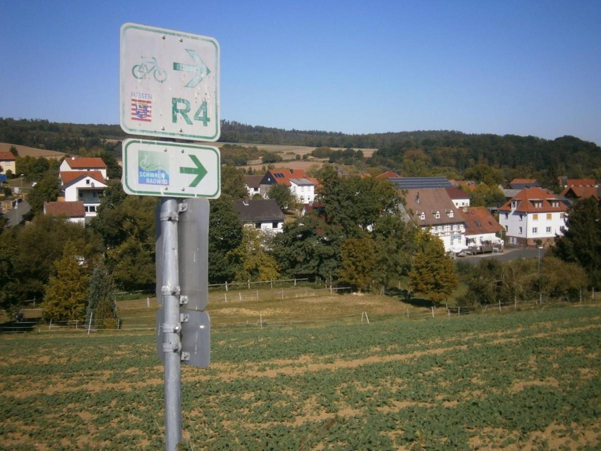 Ferienwohnung An Der Schlier Neuental Luaran gambar